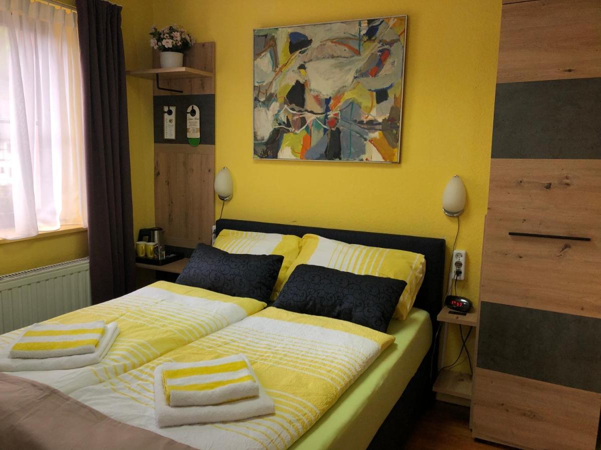 Astoria Hotel Heimbach Bagian luar foto