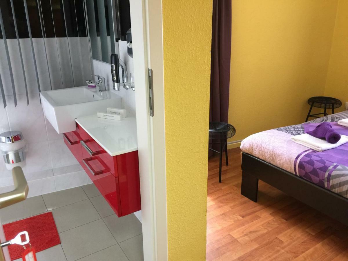 Astoria Hotel Heimbach Bagian luar foto